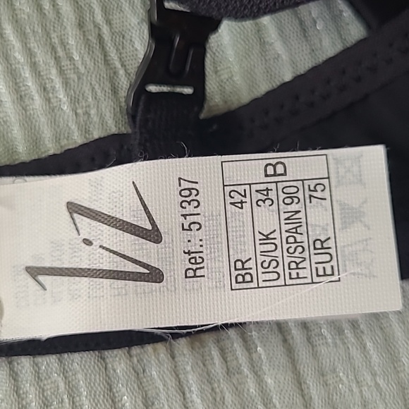 Super Plunge Microfiber Push-up Bra - Picture 4 of 13